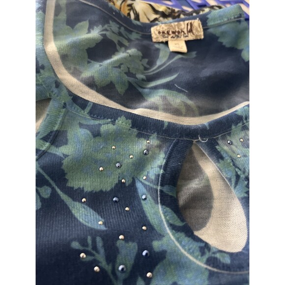 XL One World Blue Floral Woman Top Round Neck - Picture 8 of 8